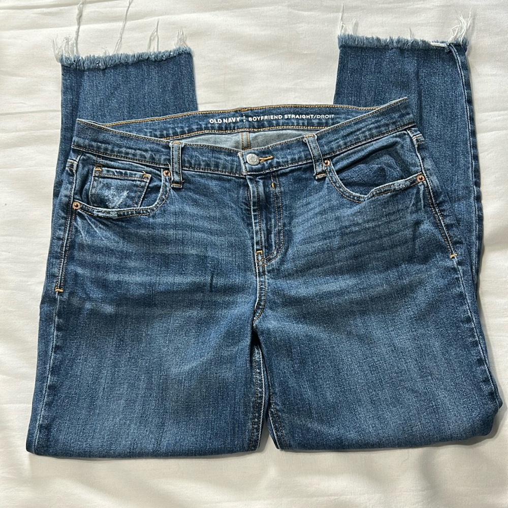 EUC Old navy boyfriend straight jeans